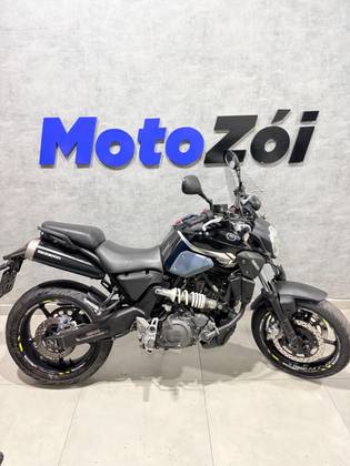 YAMAHA MT-03 